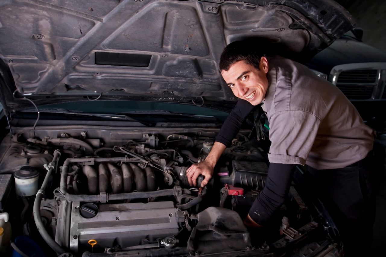 Oceanside, CA car battery replacement